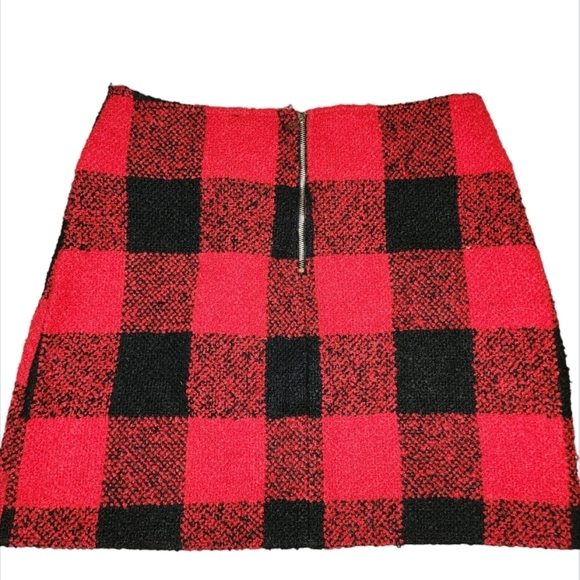 Privy Large Mini Skirt Red Black Plaid Wool Blend - Picture 2 of 6